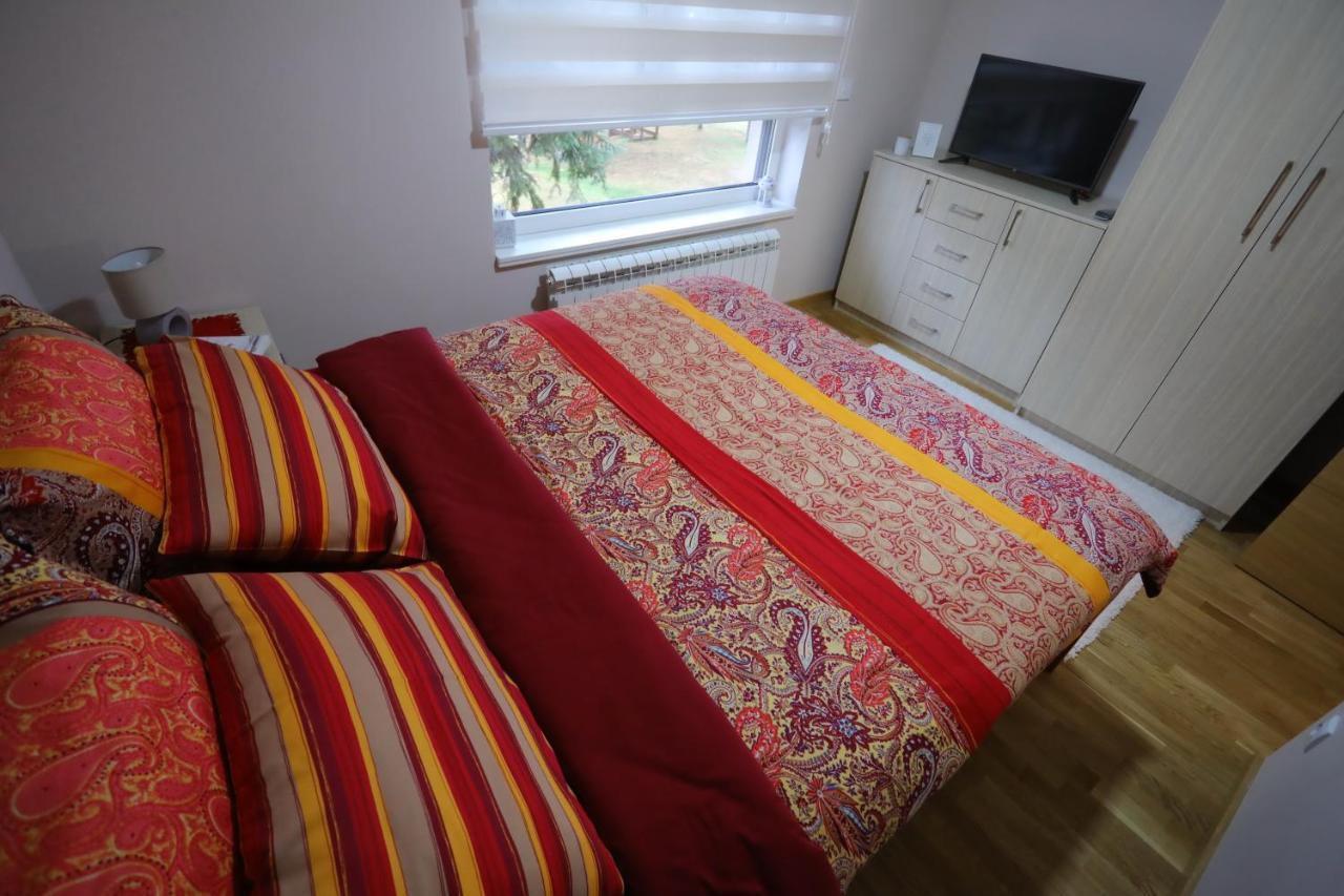 Mipet Apartmani Zlatibor Exteriör bild